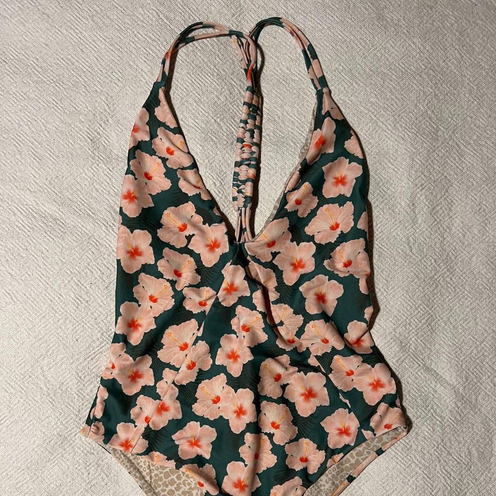 ACACIA One Piece Swimsuit, SMALL, Worn but good cond. Green + Pink Hibiscus